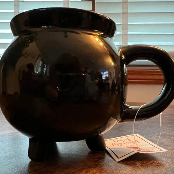 Witches cauldron “Witches Brew” ceramic mug made for Target. - Picture 7 of 8